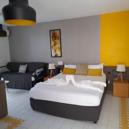 Studio 25 M Manganao Joela 4 Personnes Avec Machine A Laver (Adults Only) Saint-Francois  Exteriör bild