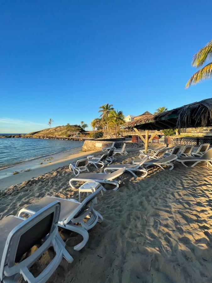 Studio 25 M Manganao Joela 4 Personnes Avec Machine A Laver (Adults Only) Saint-Francois  Exteriör bild